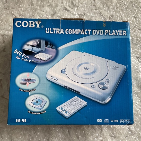 Coby Ultra Compact DVD Player - Picture 4 of 7